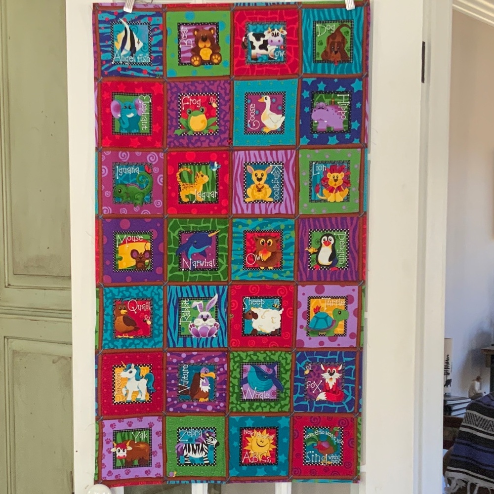 Andover Alfa-buddies Quilt Panel